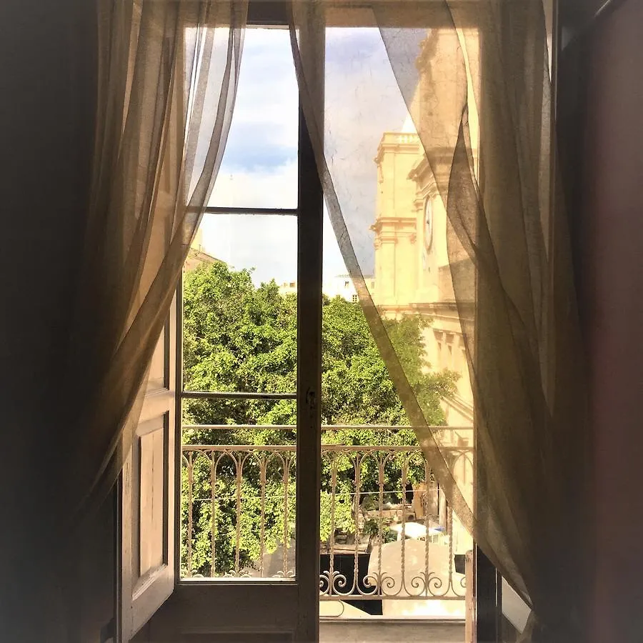 ** Πανσιόν Luciano Valletta Boutique Μάλτα