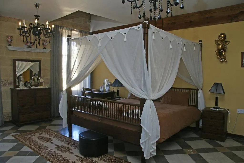 Luciano Valletta Boutique Pensiune