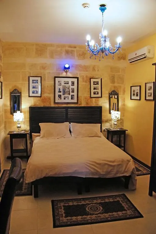 Luciano Valletta Boutique Pensiune